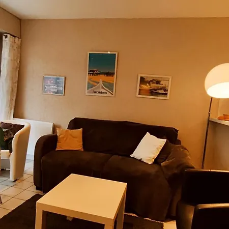 Apartman 42m With 2 Balconies Near And Center Arcachon