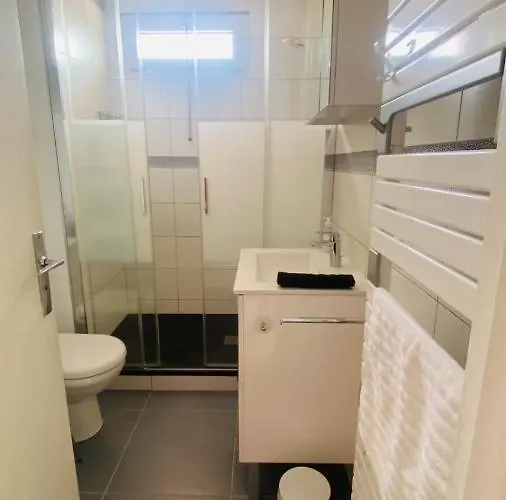 42m With 2 Balconies Near And Center Apartment *